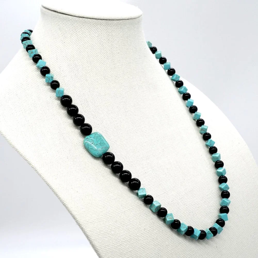 Duo color necklace with Genuine Turquoise and onyx. - Picture 8 of 9